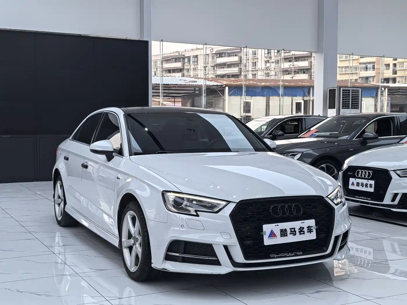 Audi A3 2018 30th Anniversary Limousine 35 TFSI Fashion фото 3