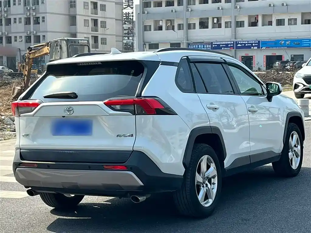 Toyota RAV4 Rongfang 2020 2.0L CVT 2WD Trend Edition фото 7