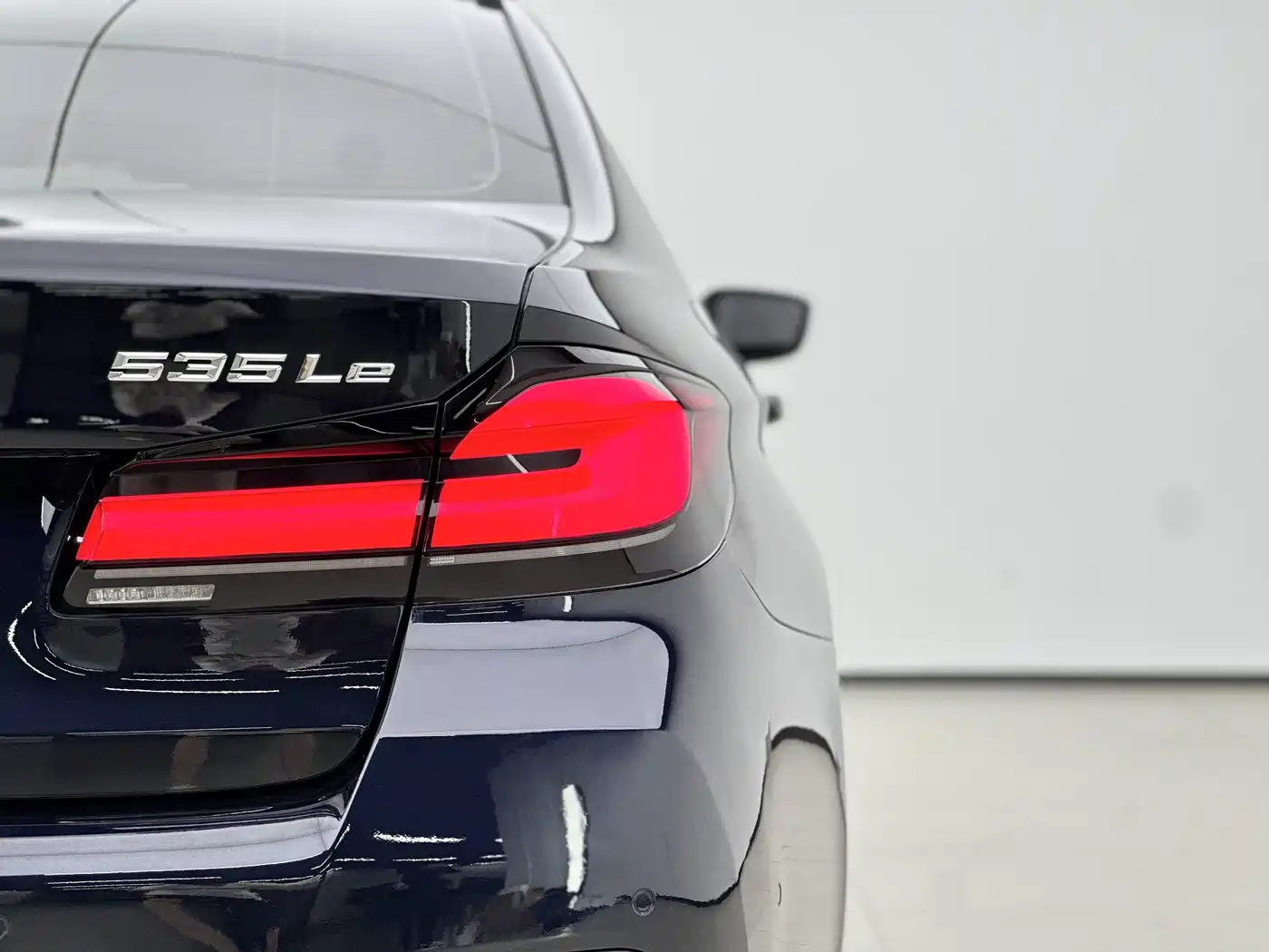 BMW 5 Series New Energy 2022 Facelift II 535Le Pioneer Edition M Sport Package фото 13