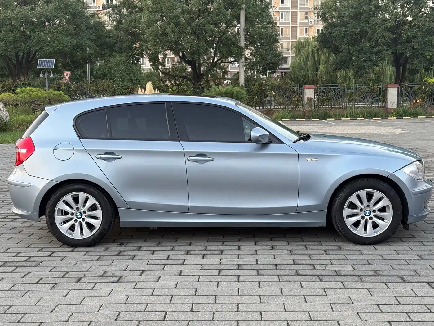 BMW 1 Series (Import) 2011 2008 120i Automatic