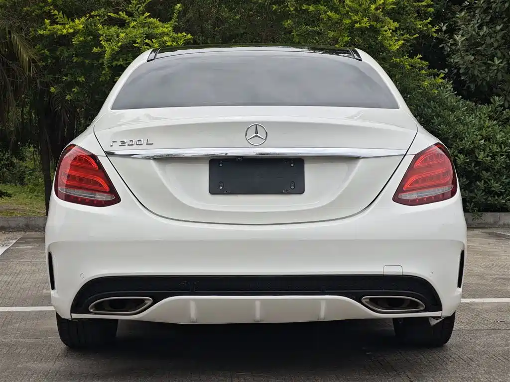 Mercedes-Benz C-Class 2015 Facelift C 200 L Sport фото 8