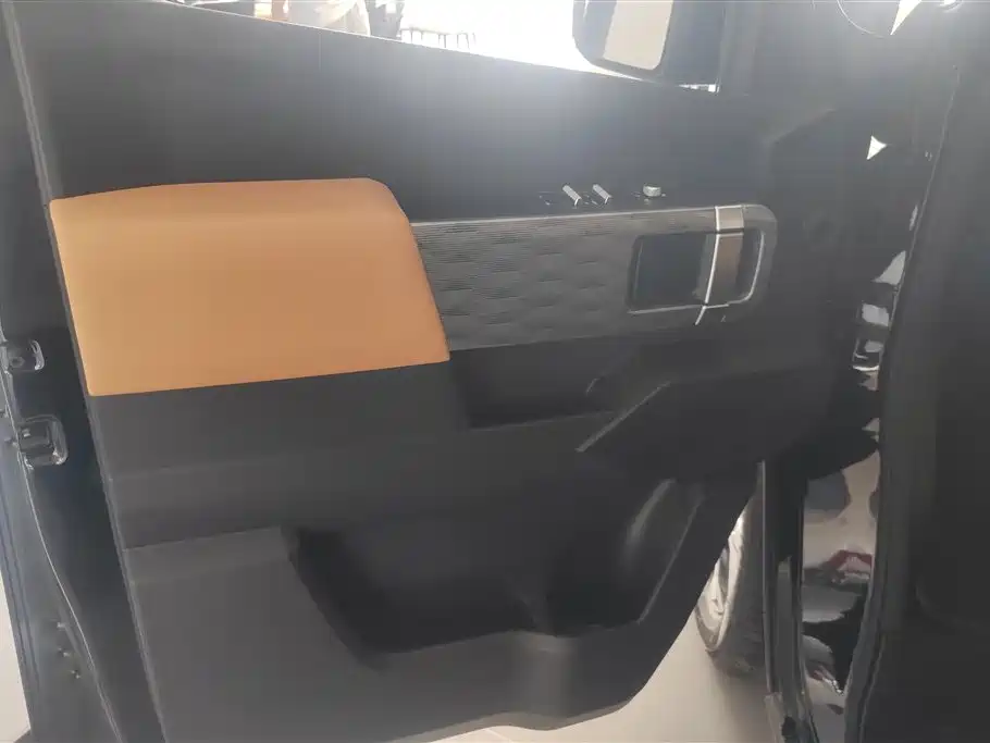 Yuan Cheng Farizon Super VAN 2025 Yuecheng Edition Short Wheelbase Low Roof 83kWh фото 7