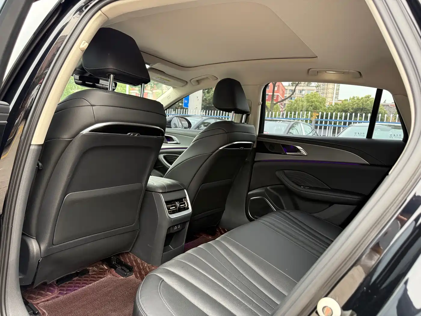 Hongqi H5 2023 2.0T Auto Smart Connect Flag Comfort фото 11