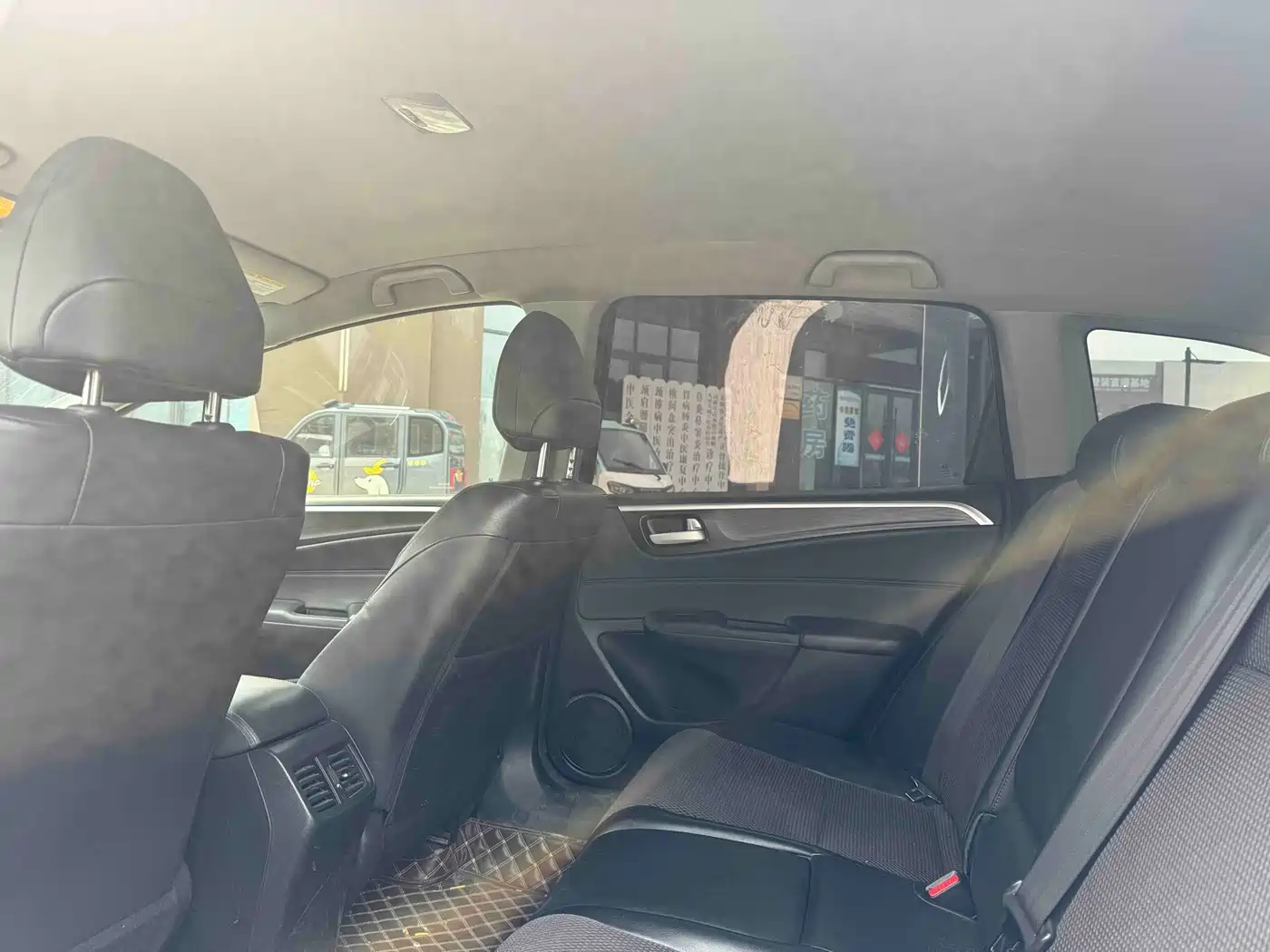 Honda Jade 2014 2013 1.8L Automatic Comfort Edition 5-seater