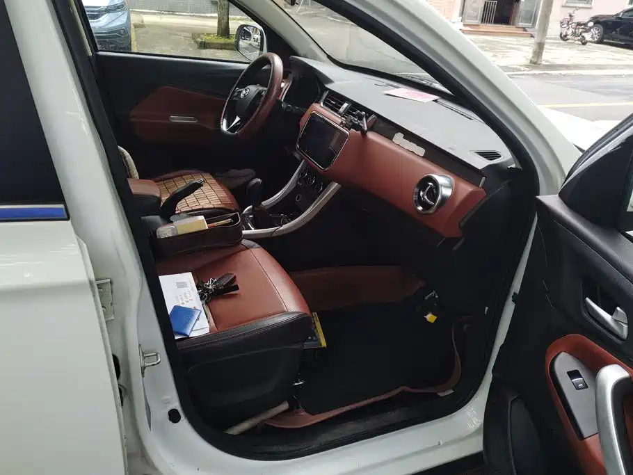 BAIC Huansu S3 2018 2016 S3L 1.5L Manual Premium