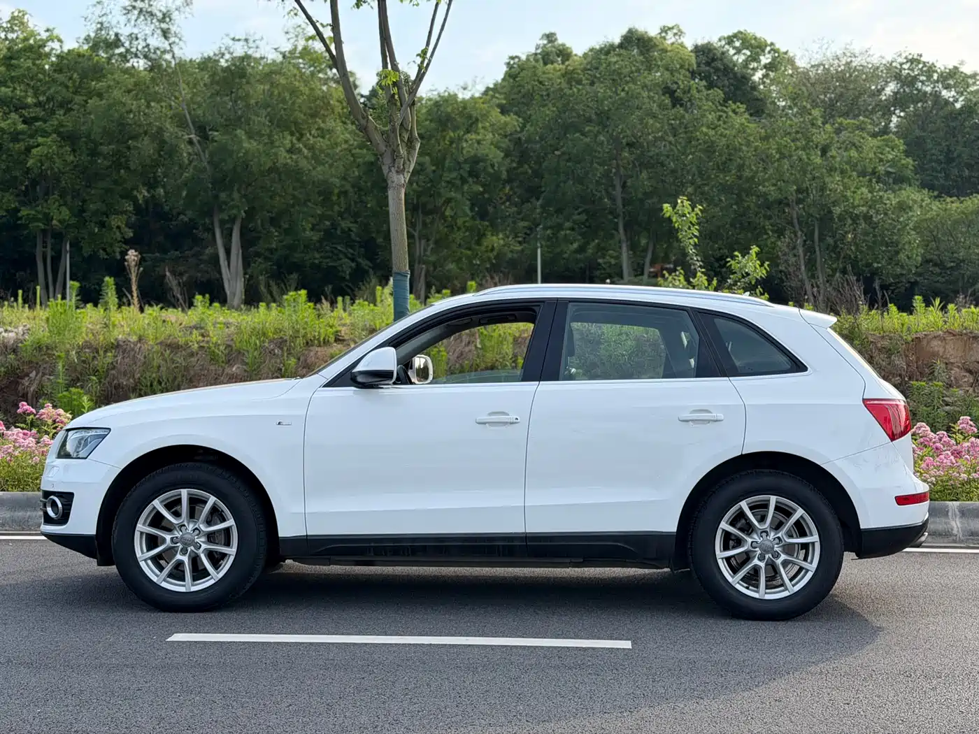 Audi Q5 2012 2.0TFSI Comfort фото 7