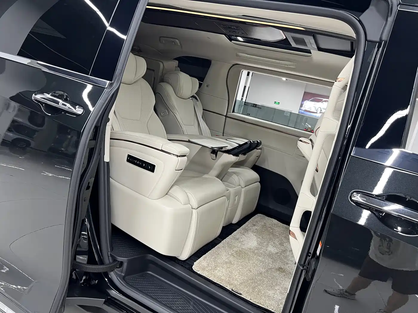 Lexus LM 2025 2025 Model 500h Six-Seater Prestige Edition