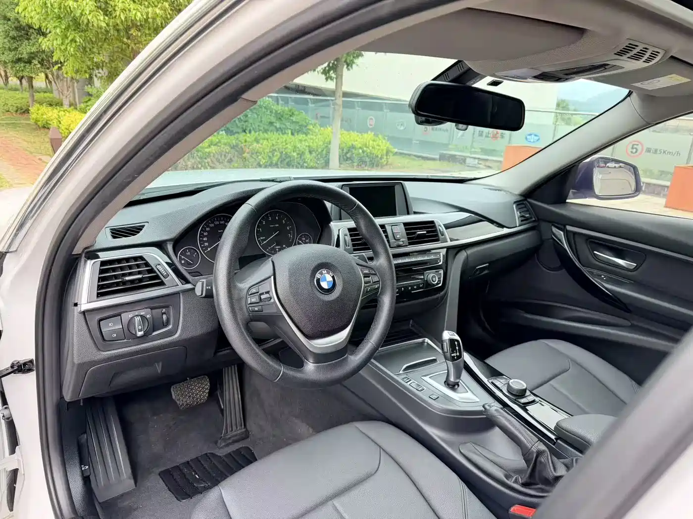 BMW 3 Series 2017 320Li Fashion фото 12