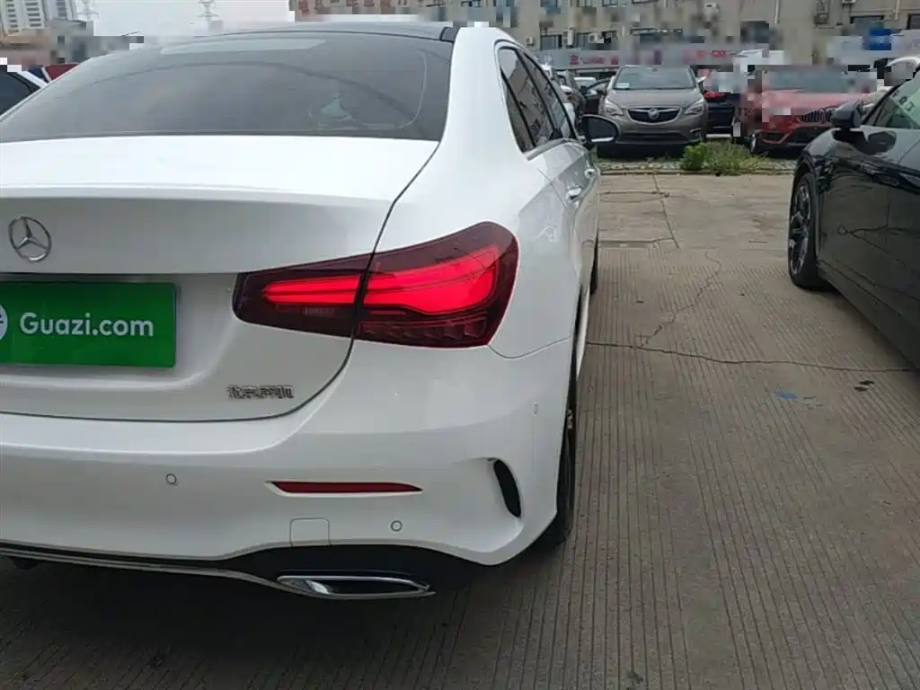 Mercedes-Benz A-Class 2024 Facelift A 200 L Fashion фото 8