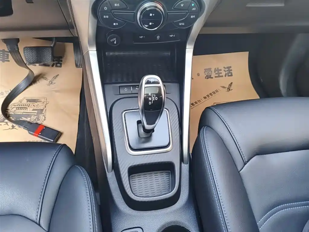 BYD Yuan New Energy 2019 EV360 Smart Connect Premium Edition фото 14