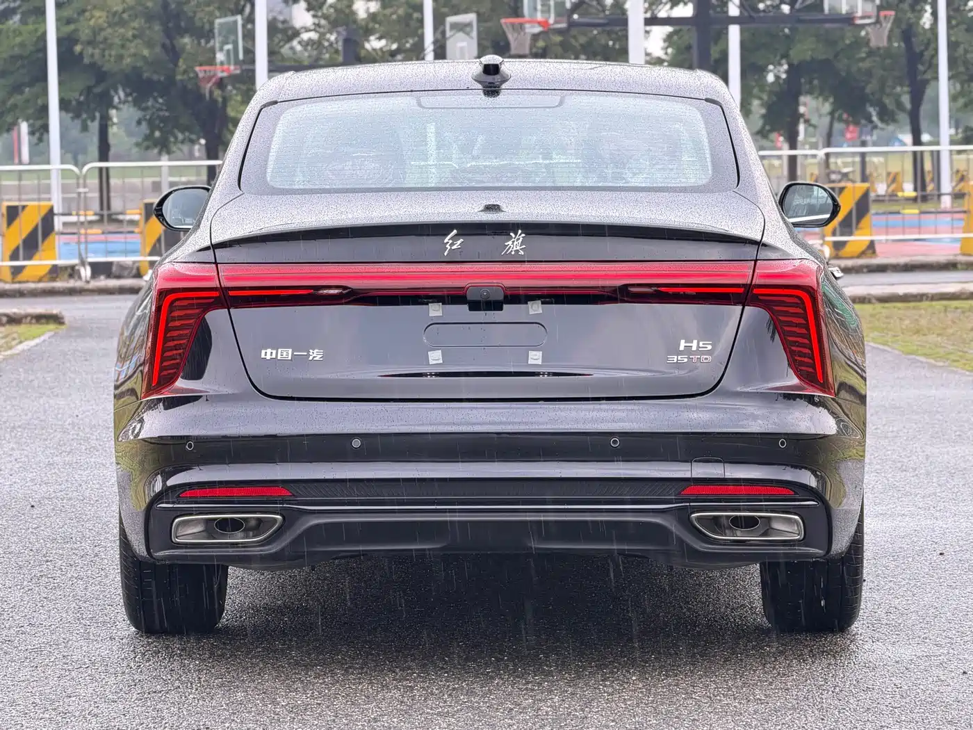 Hongqi H5 2026