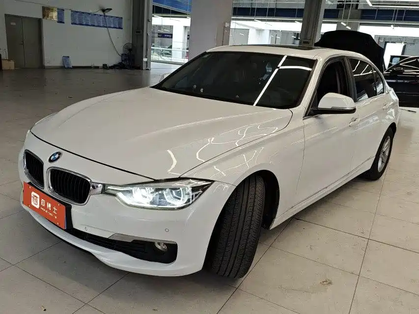 BMW 3 Series 2016 316Li Fashion