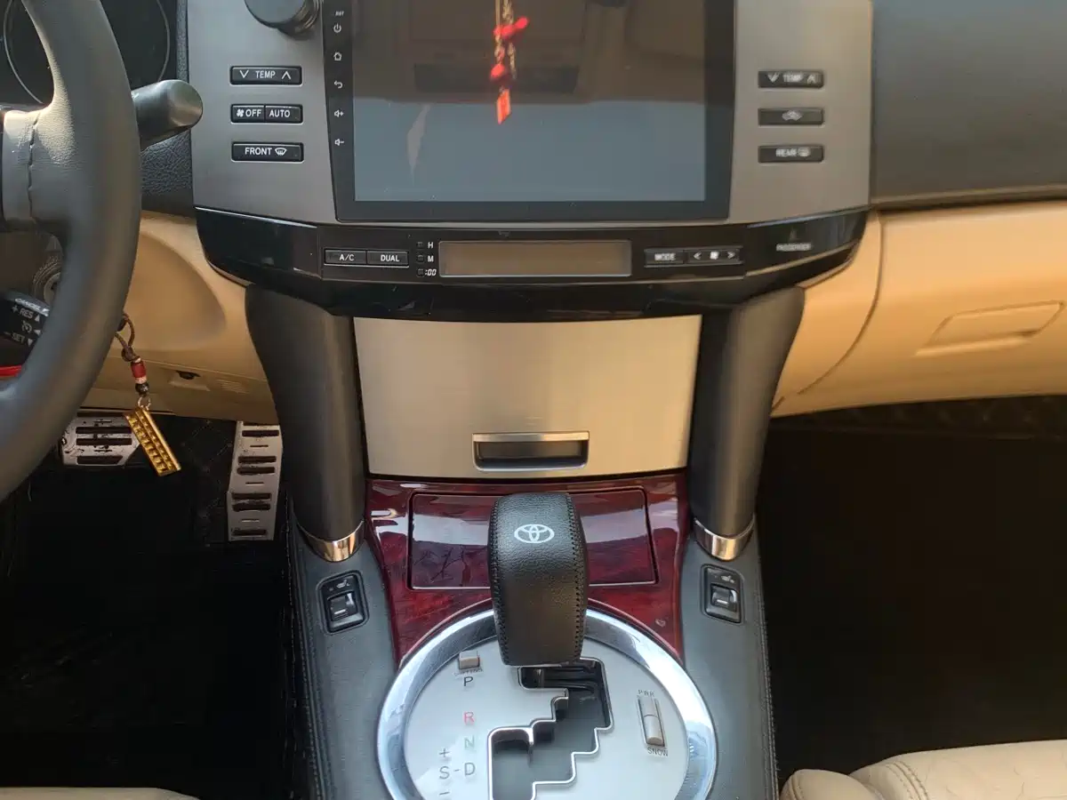 Toyota Reiz 2008 2.5S Special Navigation Edition фото 12