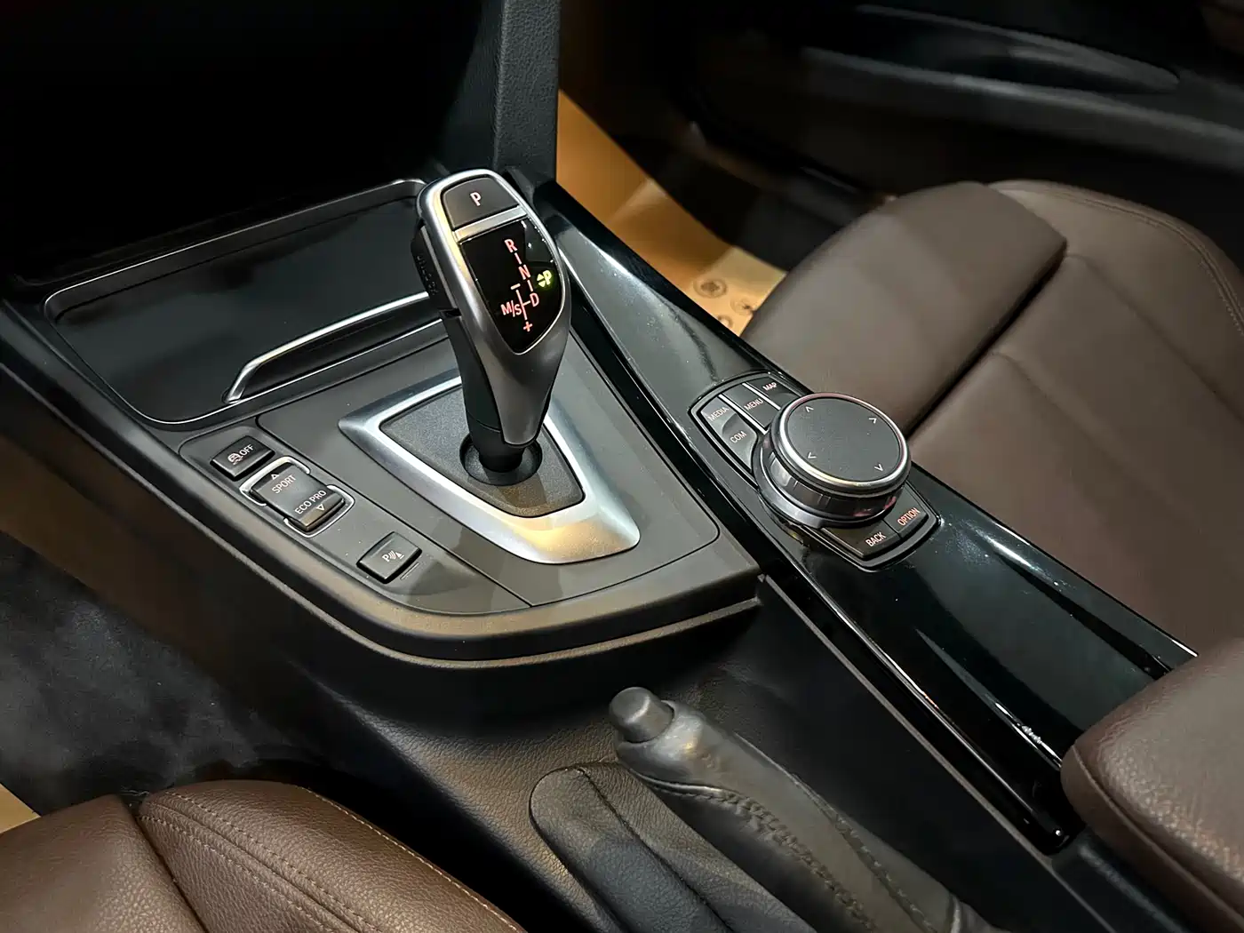 BMW 3 Series 2019 320Li M Sport Package фото 14