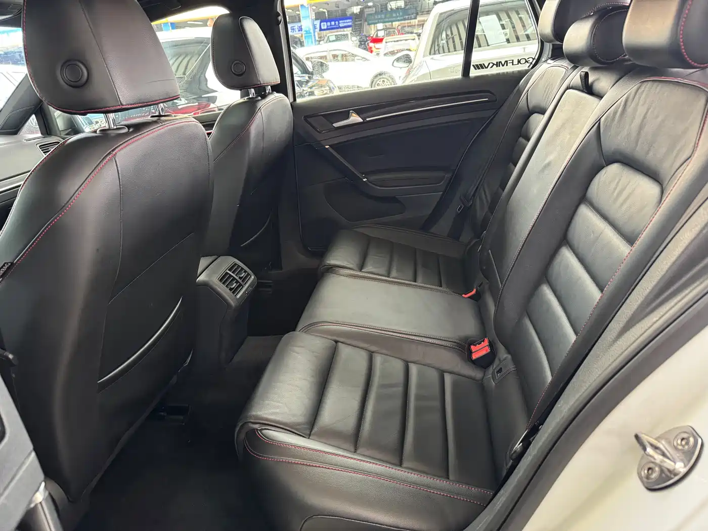 Volkswagen Golf GTI 2016 2.0TSI GTI фото 7