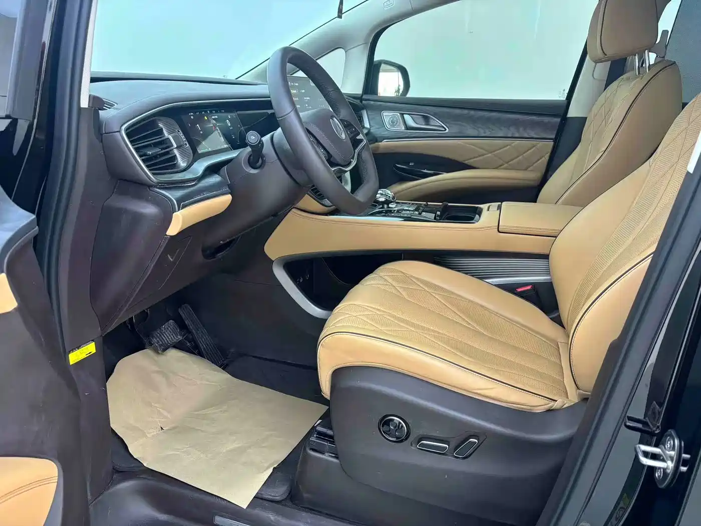 Denza D9 2024 DM-i 970 Luxury фото 4