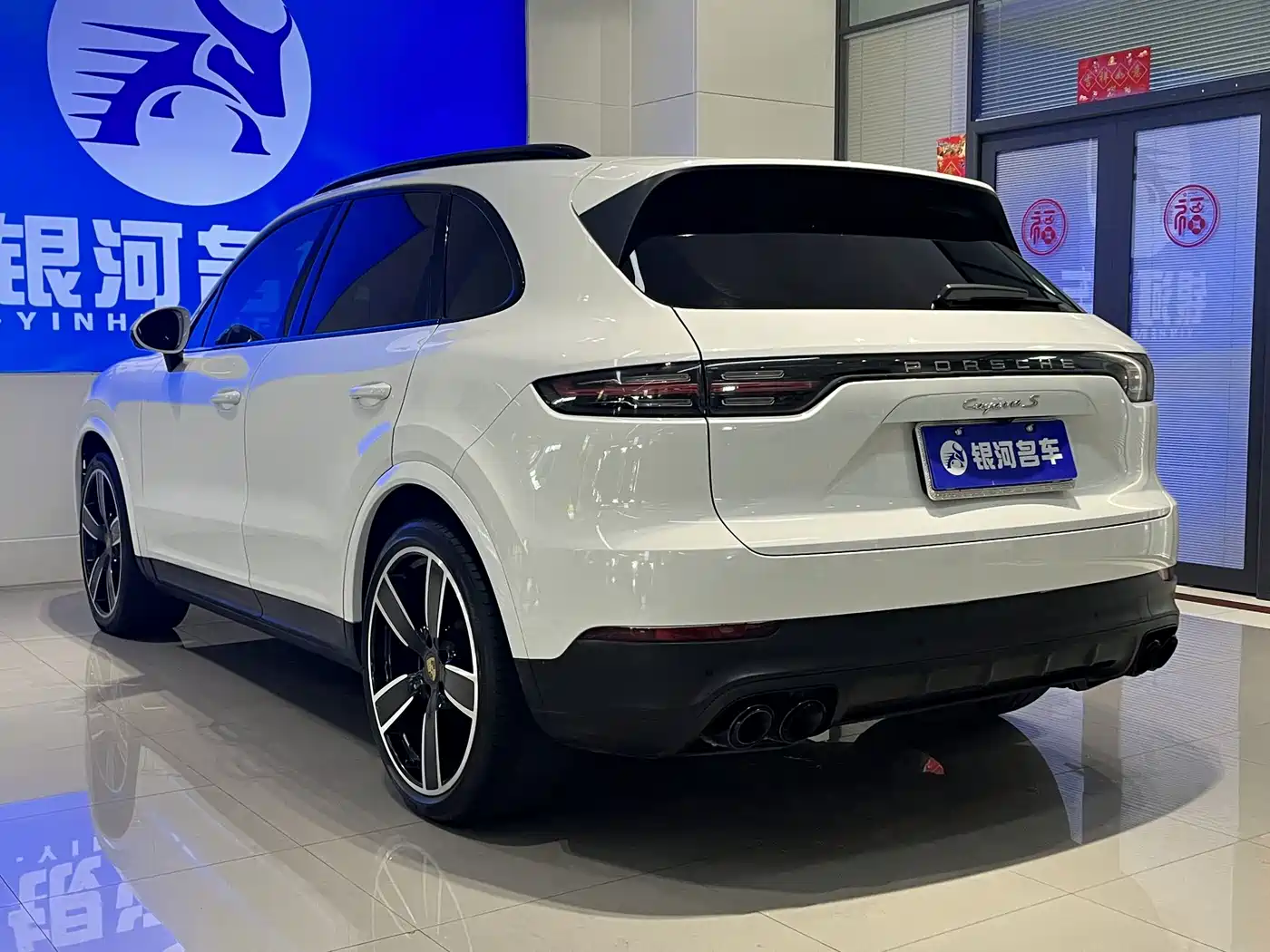 Фото 15 - Porsche Cayenne