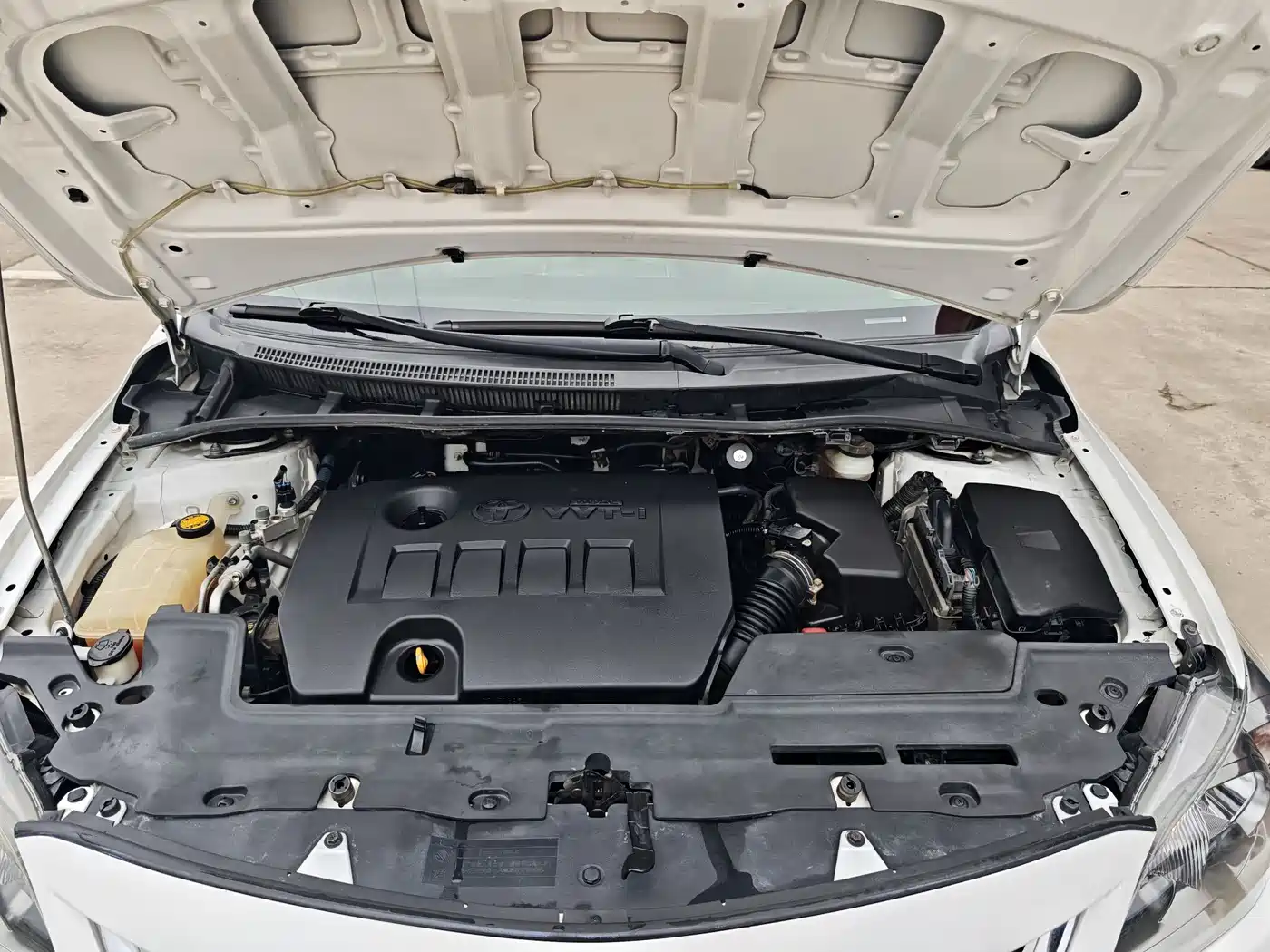 Toyota Corolla 2013 Special Edition 1.6L Auto Ultimate Cool GL фото 13