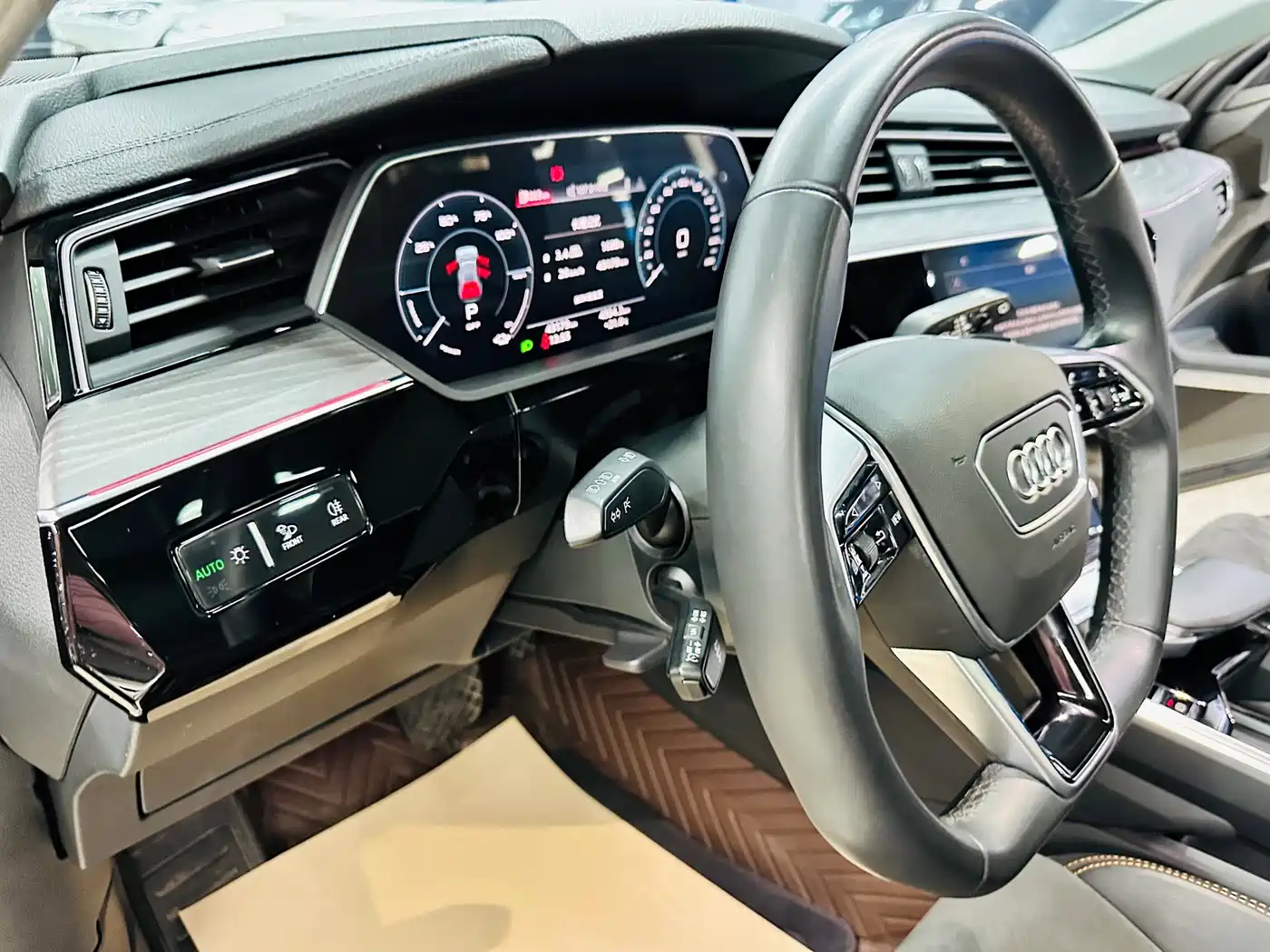 Audi e-tron 2023 2021 50 quattro Exclusive Selection