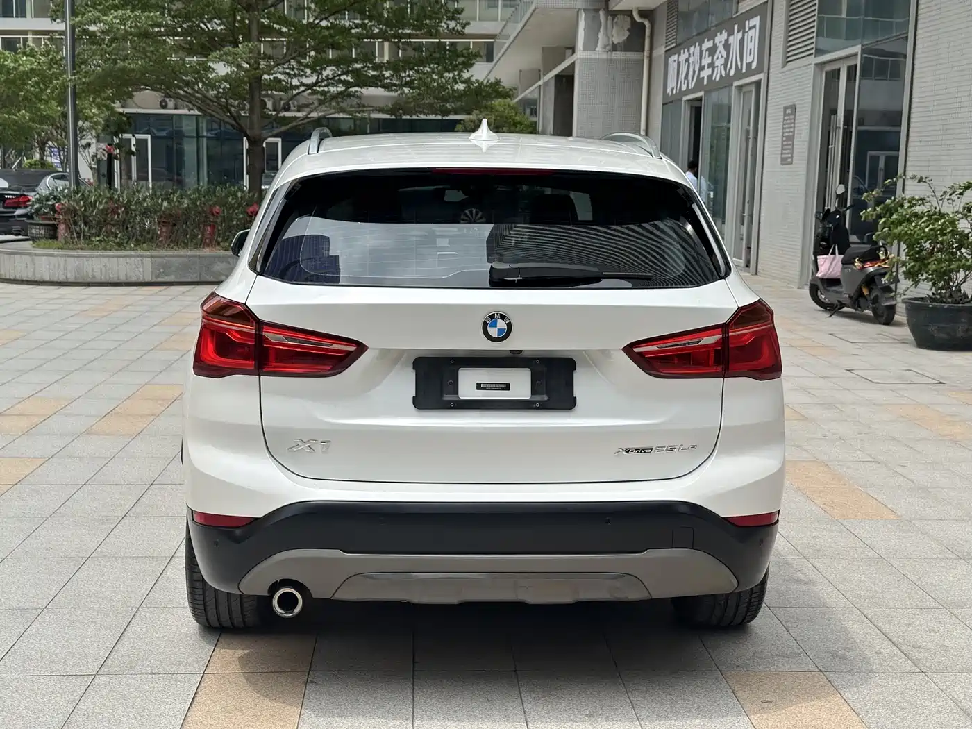 BMW X1 New Energy 2019 xDrive25Le Range Upgrade Edition фото 17