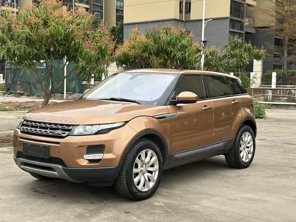 Land Rover Range Rover Evoque 2015 2.0T 5-Door Fashion Edition фото 3