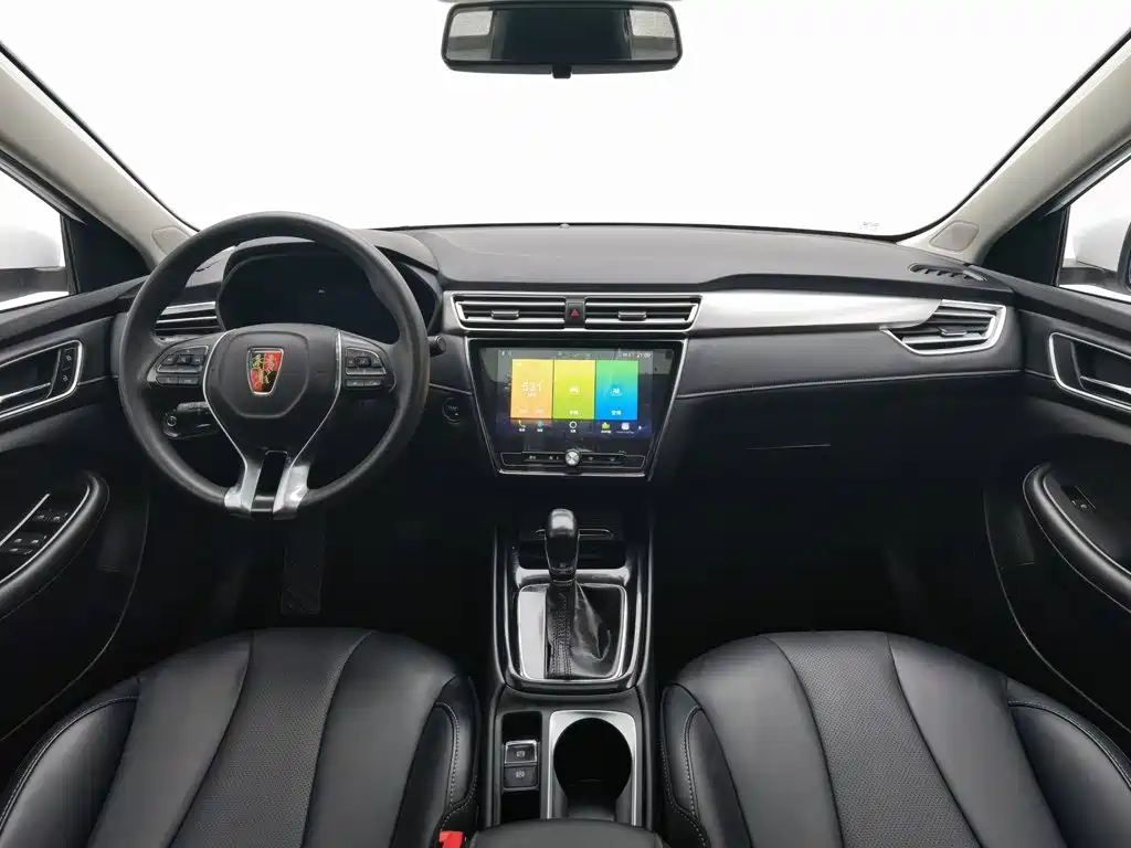 Фото 5 - Roewe i5