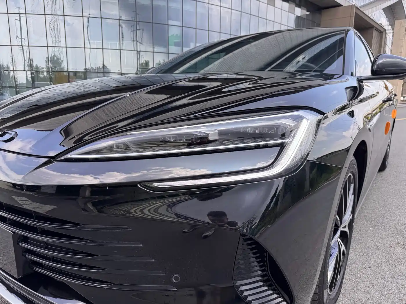 BYD Seal 2024 2024 Glory Edition DM-i 1.5L 121km Prestige