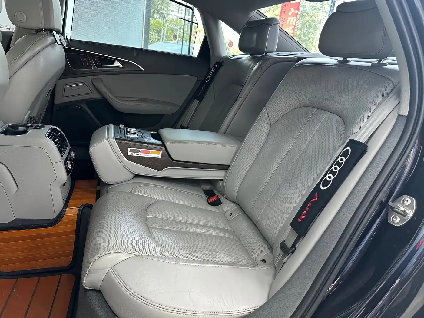 Фото 23 - Audi A6L