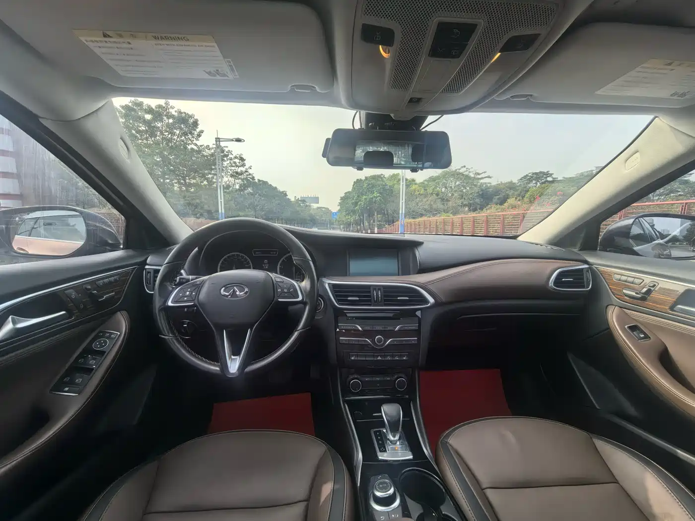Infiniti QX30 2017 2.0T 4WD Sport Edition фото 6