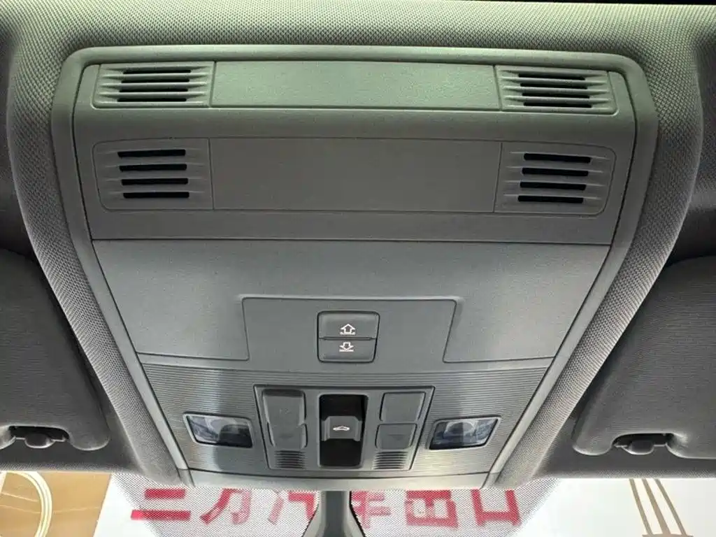Volkswagen Tacqua 2023 2021 1.5L Automatic Smart Connect Edition