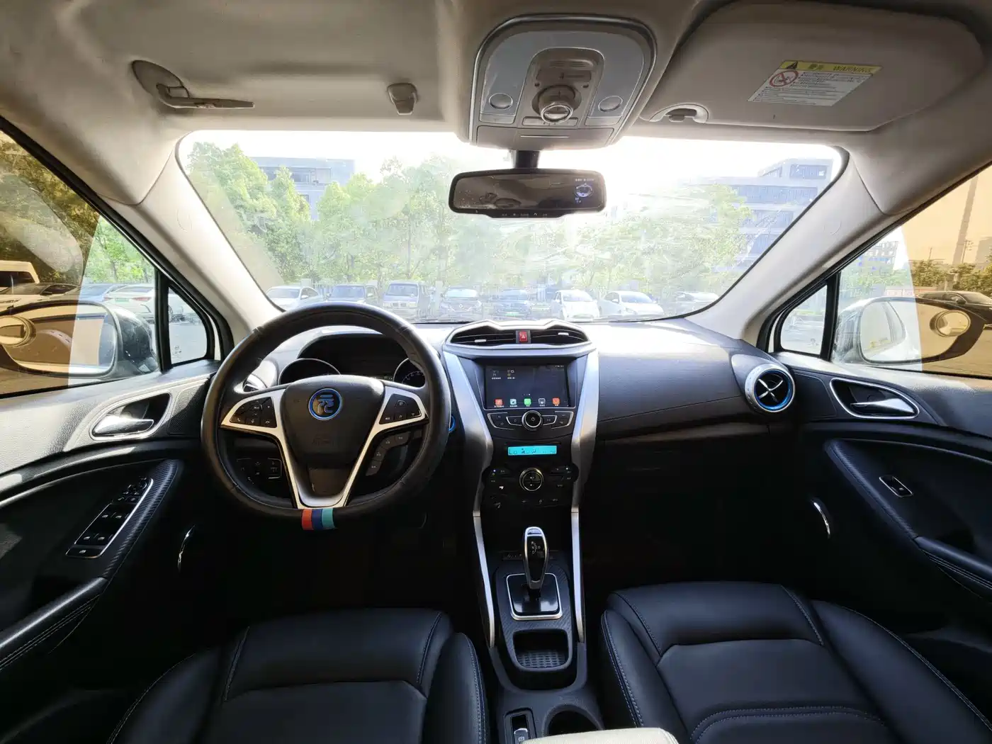 BYD Yuan New Energy 2019 EV360 Smart Connect Premium Edition фото 4