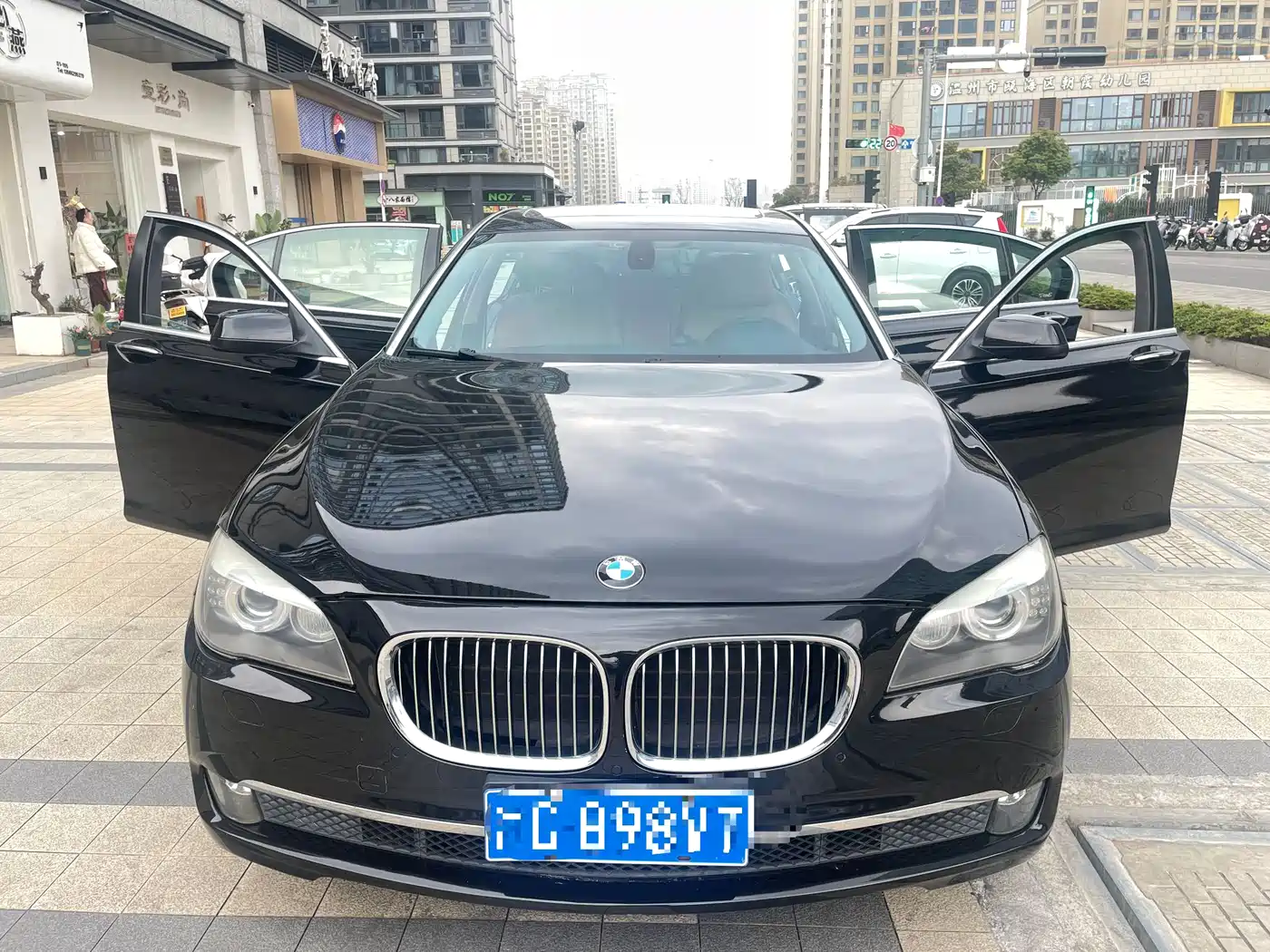 BMW 7 Series 2013 Model 730Li Luxury фото 3