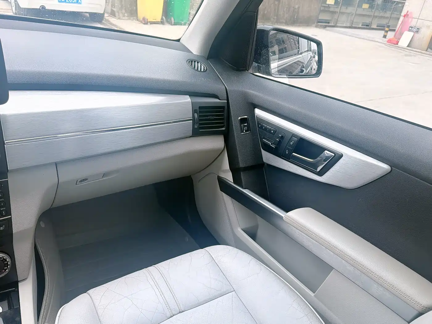Mercedes-Benz GLK-Class (Import) 2010 GLK 300 4MATIC Fashion фото 15