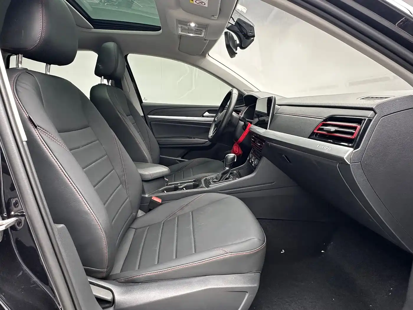 Volkswagen Lavida 2023 280TSI DSG Starlight Comfort Edition фото 12