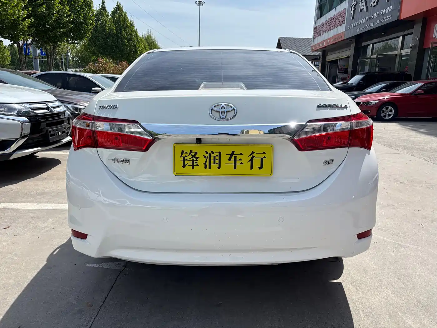 Toyota Corolla 2014 1.6L CVT GL-i фото 5