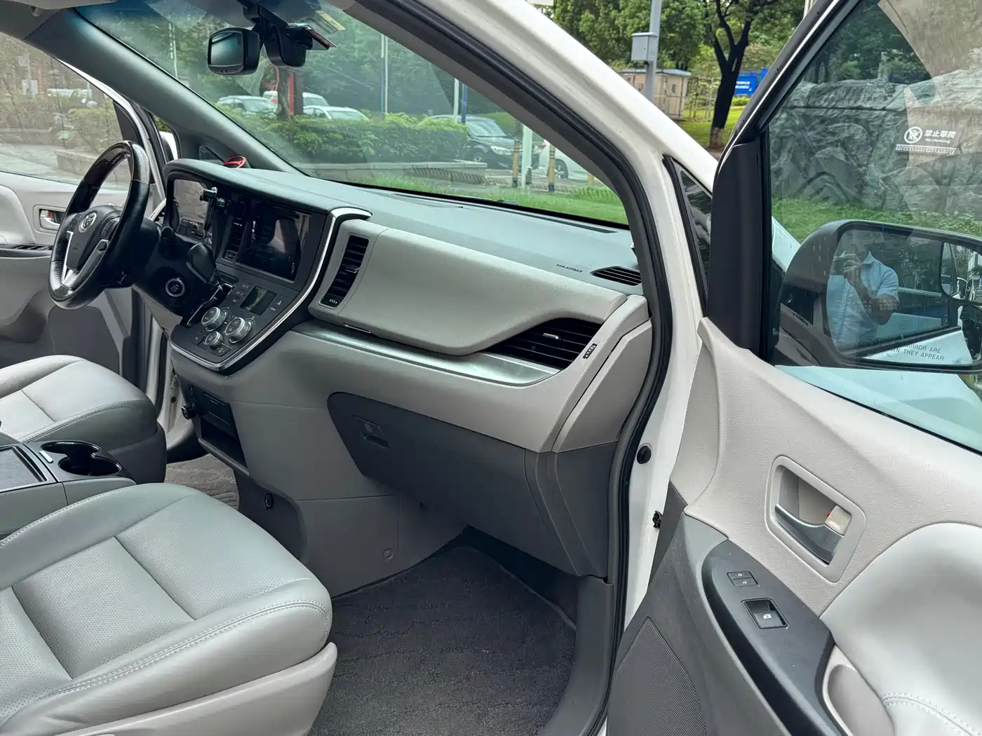 Toyota Sienna 2017 2015 3.5L 2WD LE