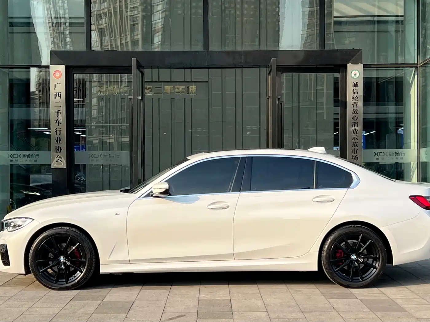 BMW 3 Series 2022 Facelift 325Li M Sport Package фото 3