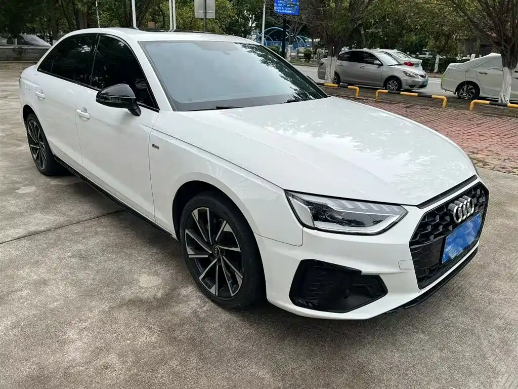 Audi A4L 2023 40 TFSI Luxury Sport фото 3