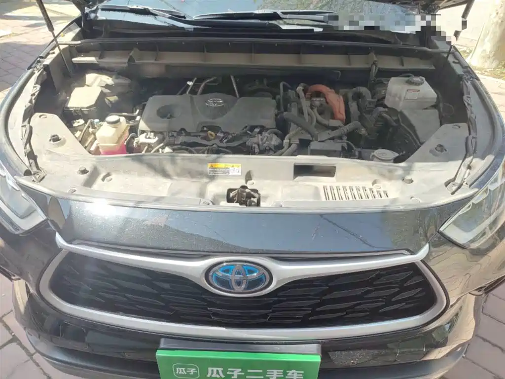 Toyota Highlander 2022 Model Dual Engine 2.5L 4WD Premium Edition 7-Seater фото 11