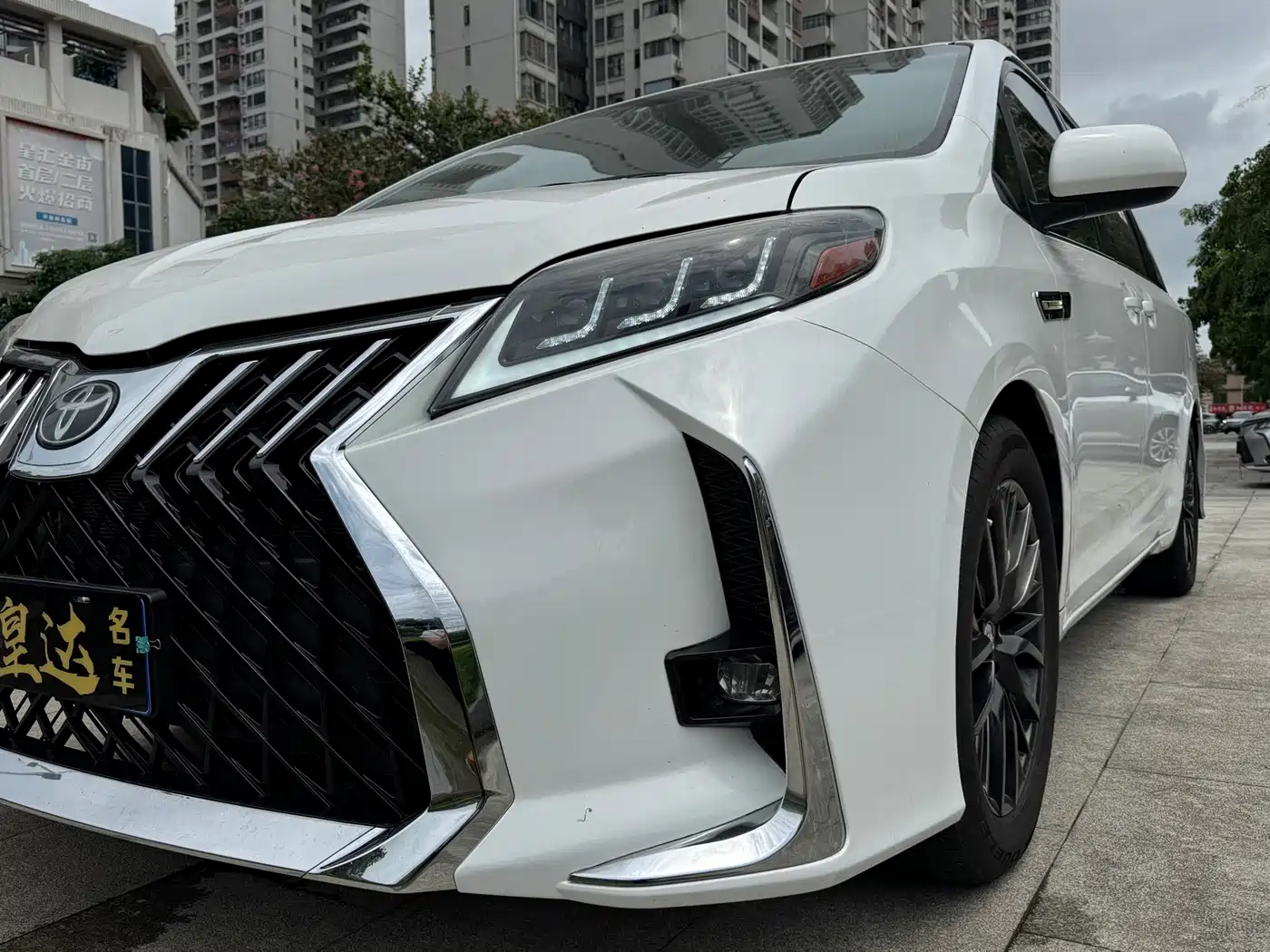Toyota Sienna 2017 2015 3.5L 2WD LE