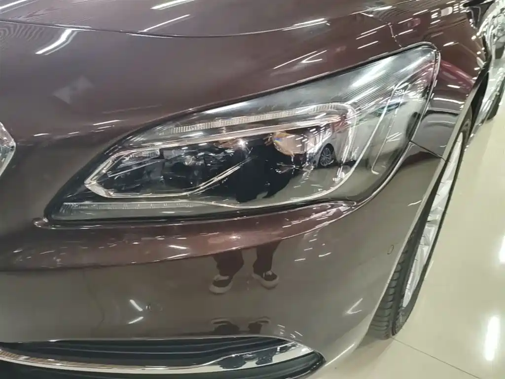 Buick LaCrosse 2016 Model 28T Luxury фото 24