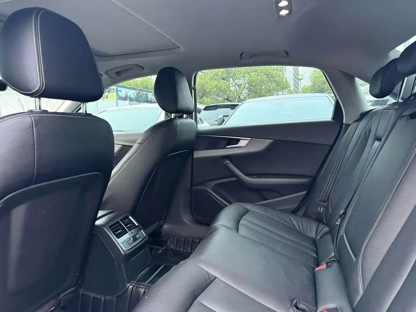 Audi A4L 2018 30th Anniversary 40 TFSI Progressive фото 5