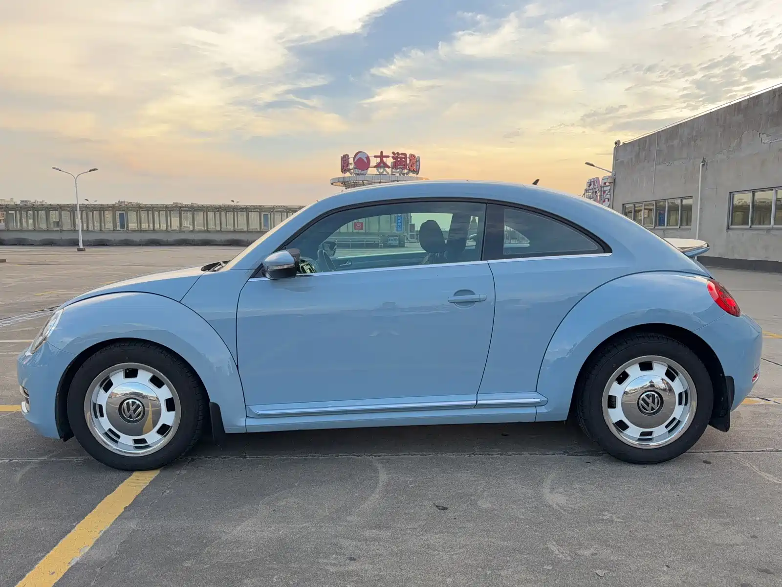 Фото 7 - Volkswagen Beetle