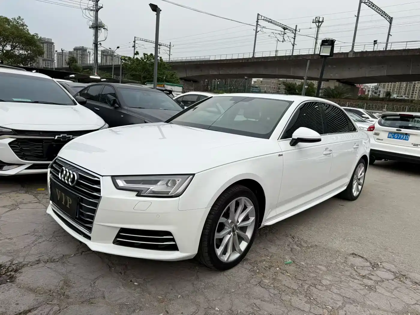 Audi A4L 2018 30th Anniversary 40 TFSI Progressive
