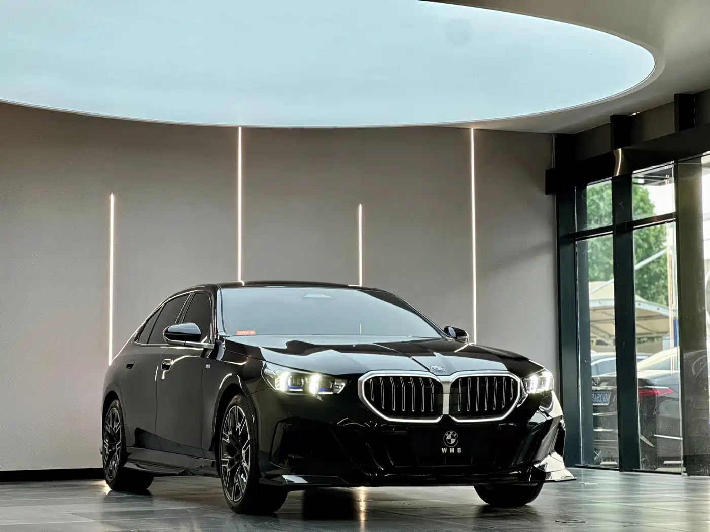 BMW 5 Series 2024 530Li Premium M Sport Package фото 3