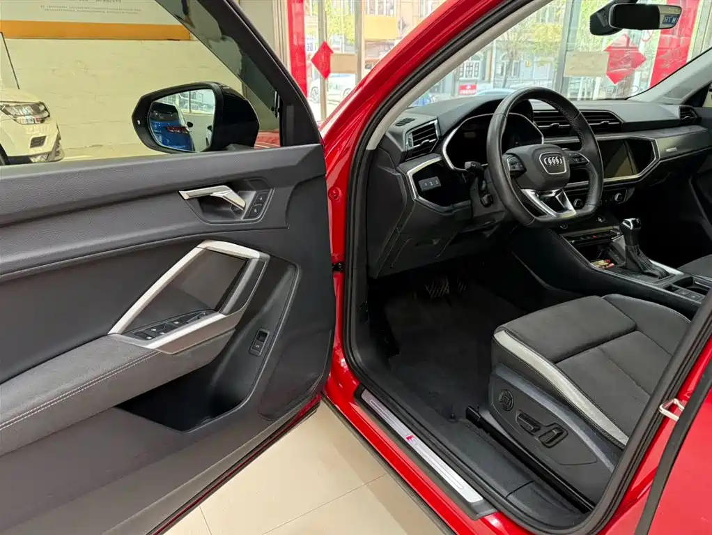 Audi Q3 2023 35 TFSI Fashion Dynamic (1.4T) фото 8