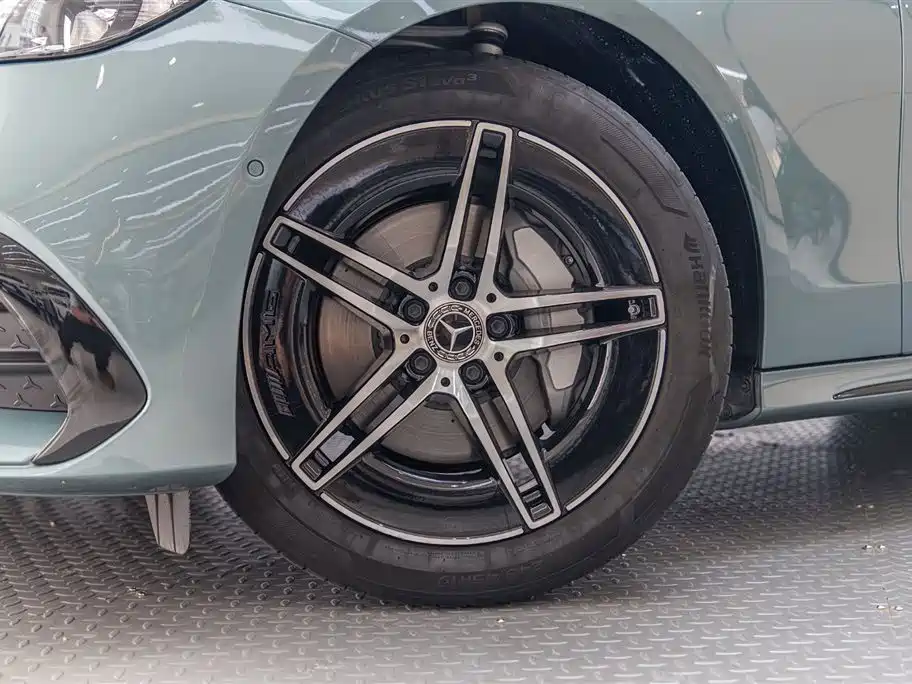 Mercedes-Benz E-Class (Import) 2024 E 300 Fashion Sport Edition фото 8