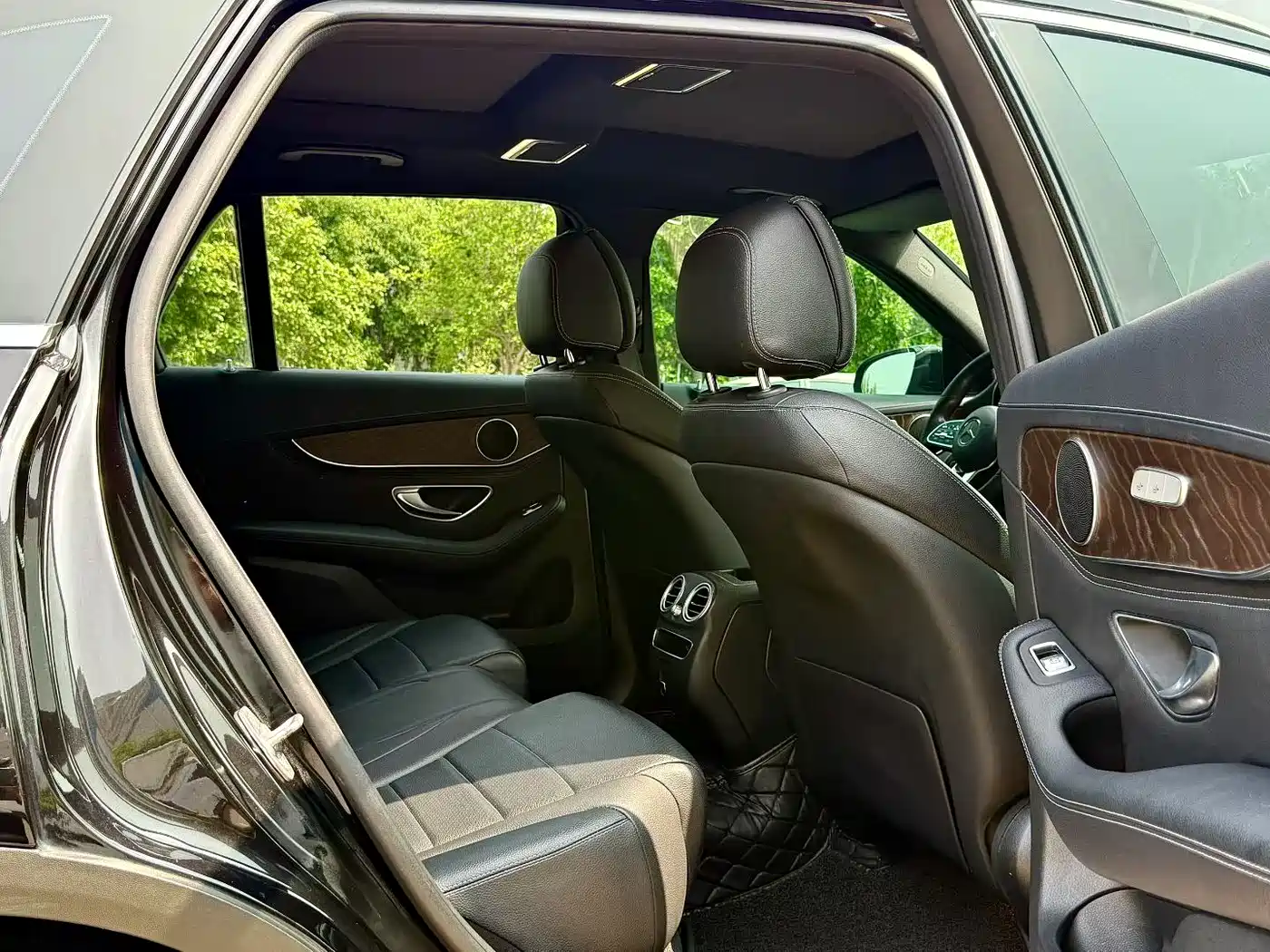 Mercedes-Benz GLC 2020 GLC 300 L 4MATIC Dynamic фото 6