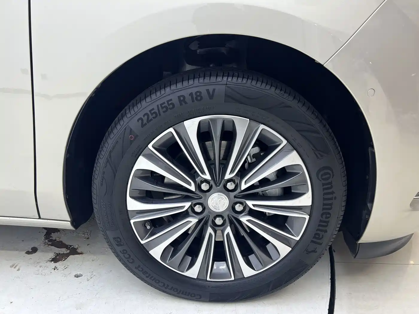 صورة 15 - Buick GL8