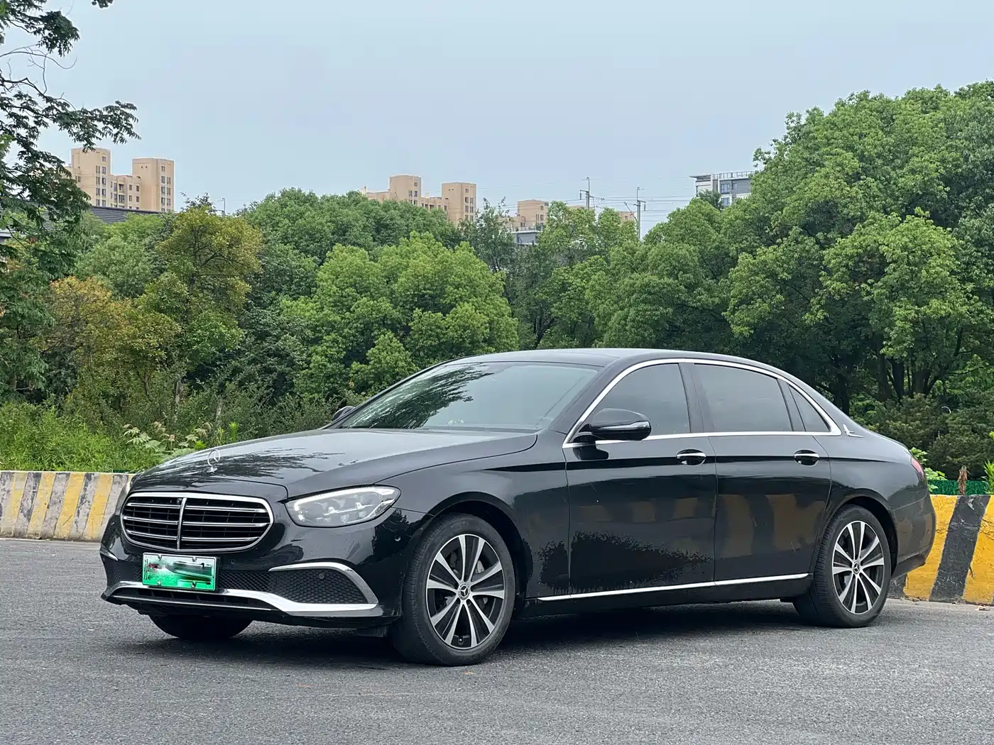 Mercedes-Benz E-Class New Energy 2022 Facelift III E 350 e L Plug-in Hybrid Sedan